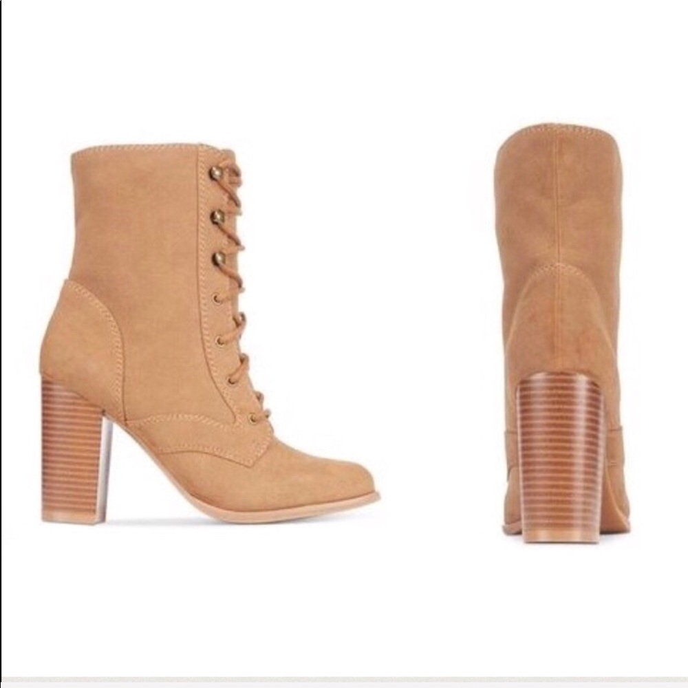 NIB Tan Block Heel Lace-Up Combat Motto Bootie - Picture 7 of 8